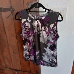 sleeveless blouse